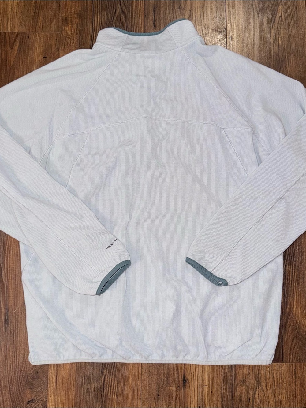 Columbia Light Gray Half-Zip Fleece Pullover with Dark Trim - Picture 10 of 10